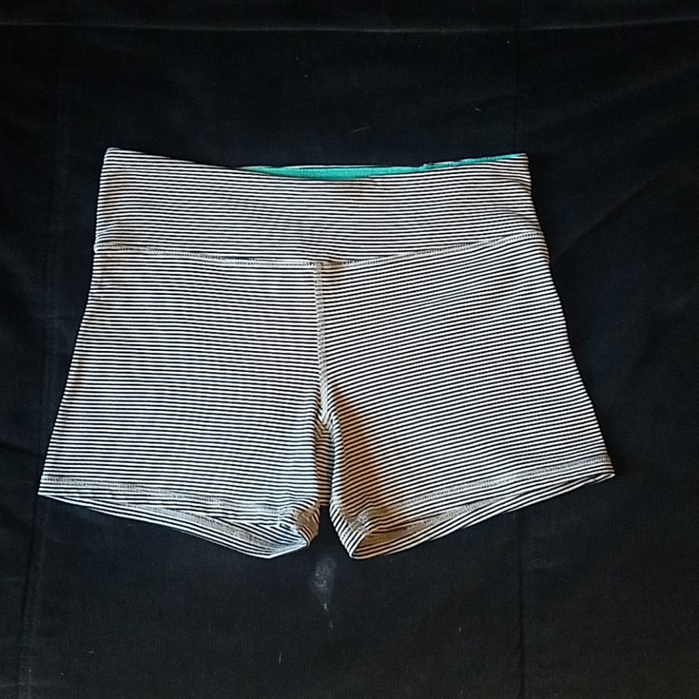 Striped aerie yoga shorts